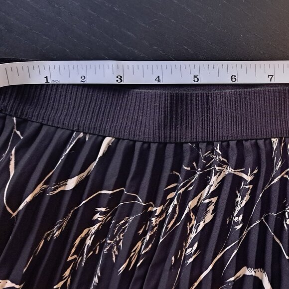 H&M Midi Pleated Skirt Size 10 - Picture 8 of 8